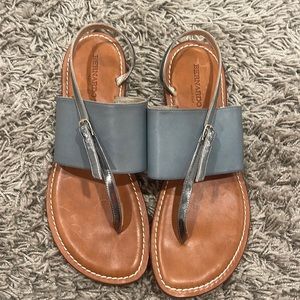 Bernardo 1946 Madras Italian Leather Thong Flat Sandals